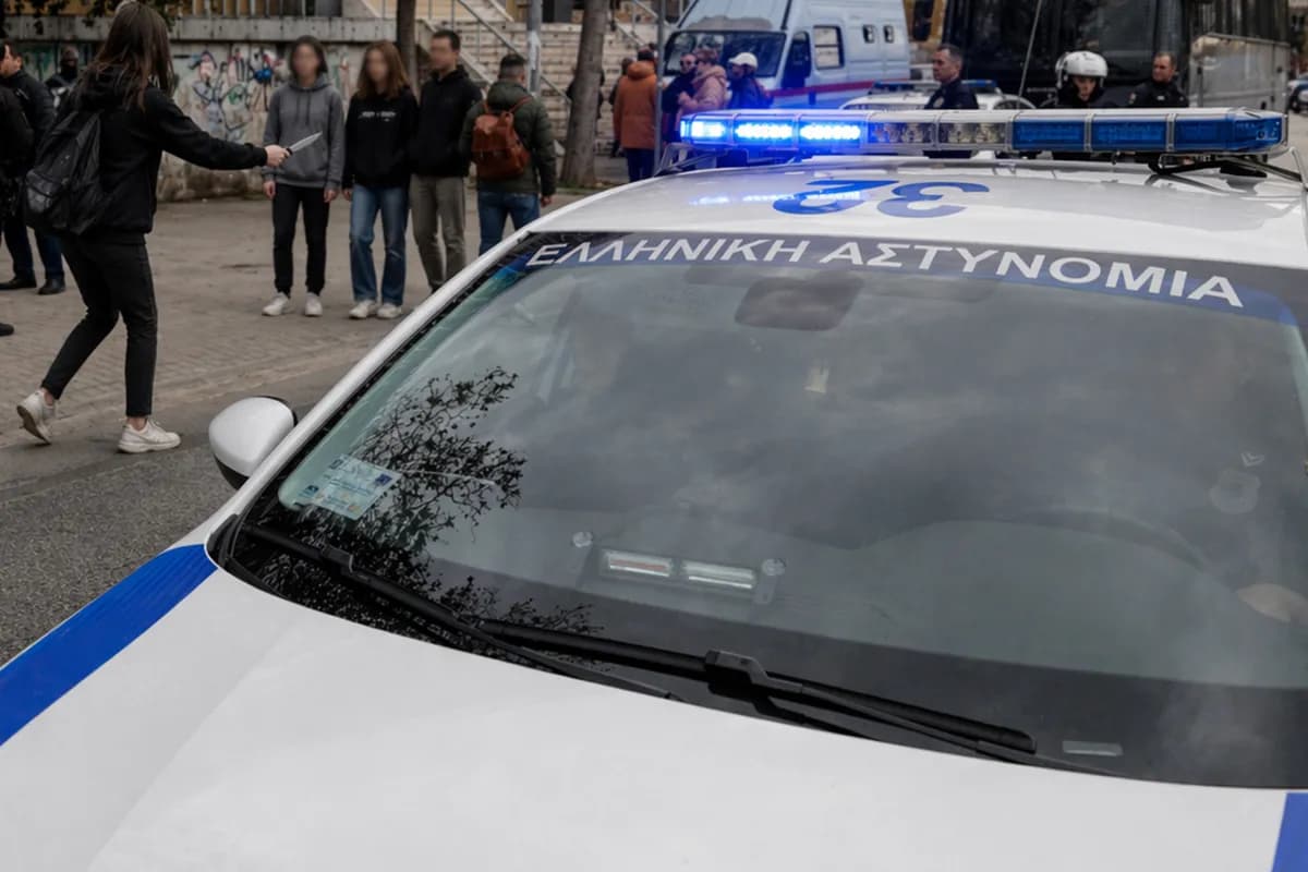Η 16χρονη στην Αίγινα που απείλησε με σουγιά συμμαθητές