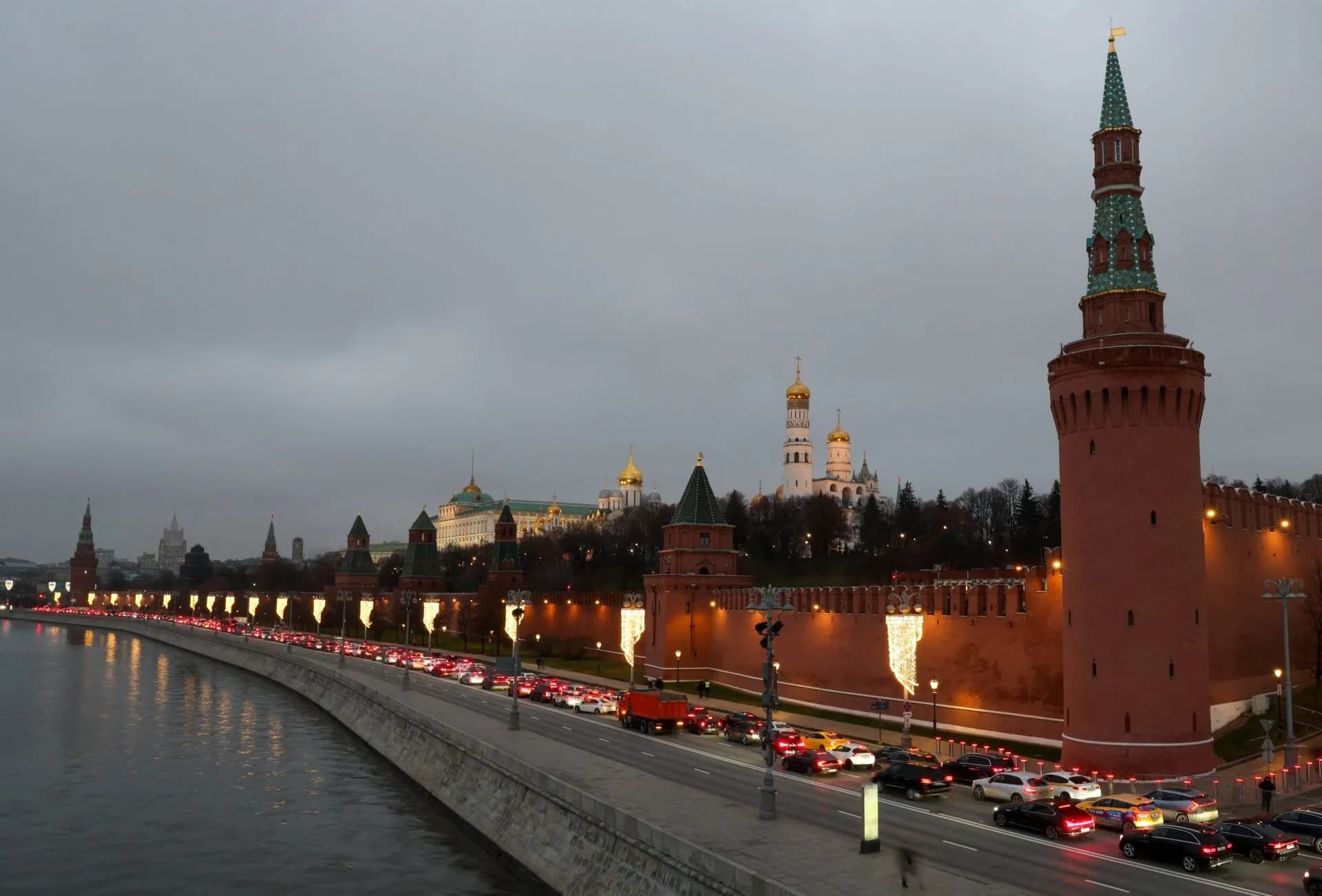 Οι Ρώσοι δισεκατομμυριούχοι πλούσιοι παρά τις κυρώσεις