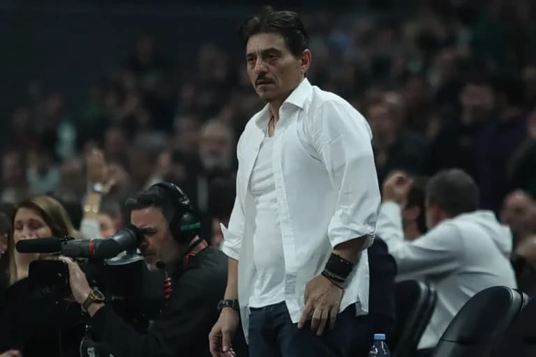 Ο Γιαννακόπουλος στο Telekom Center ενόψει Playoffs EuroLeague