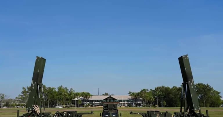 Οι ΗΠΑ ετοιμάζουν τον υπερηχητικό Dark Eagle για το Ιράν