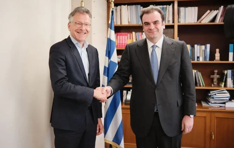 Ο Ντάισελμπλουμ επιστρέφει στο ΥΠΟΙΚ 11 χρόνια μετά