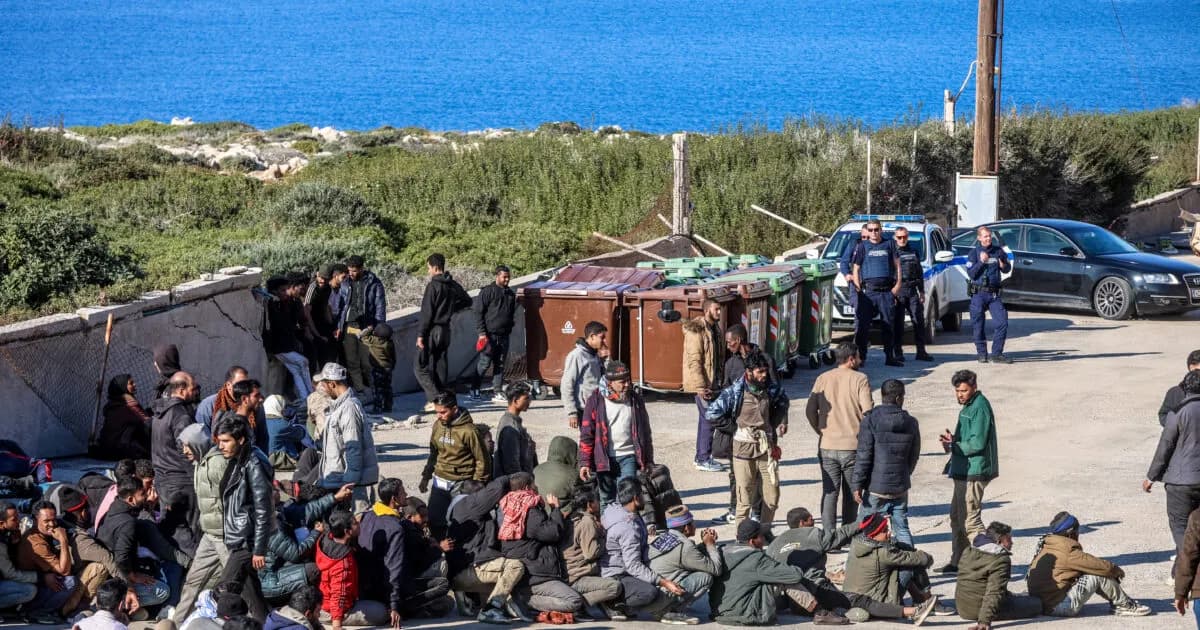 Ο Πλεύρης για μεταναστευτικό: Μείωση 50% στις θαλάσσιες ροές