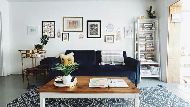 Airbnb: Πέφτει η ζήτηση αλλά ανεβαίνουν οι τιμές