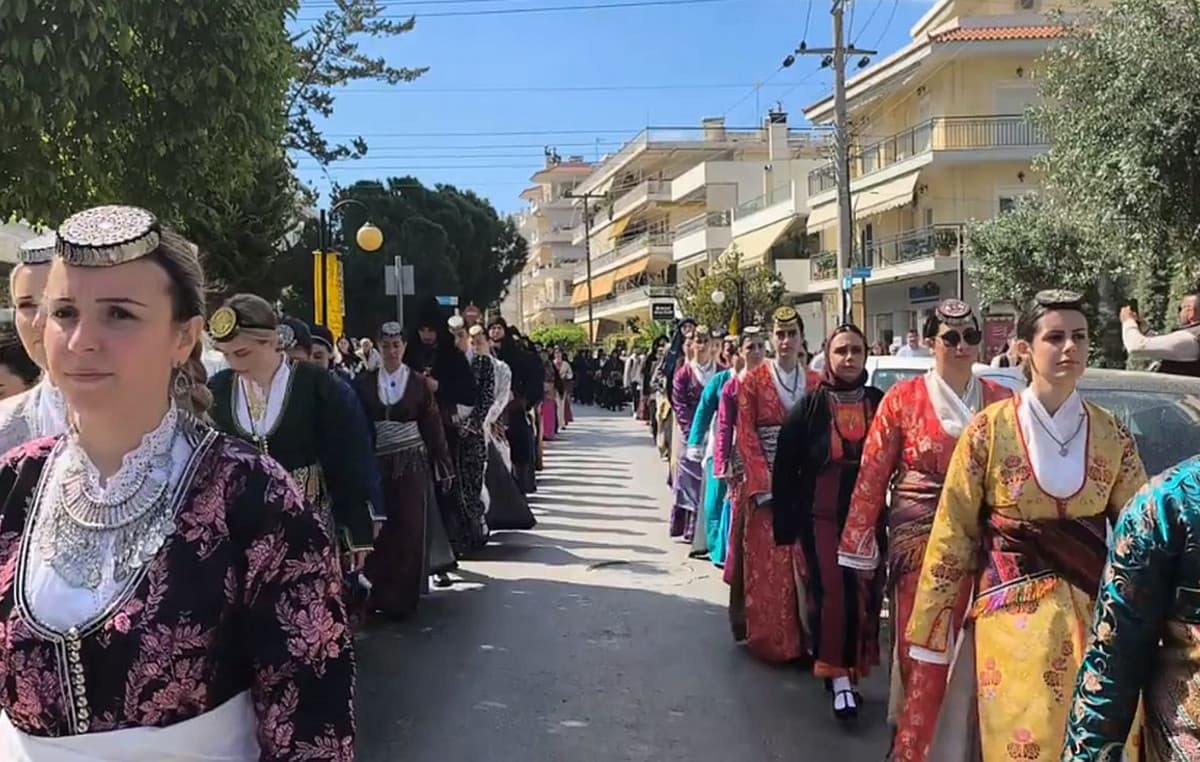 Το ταφικό έθιμο των Ποντίων στα Σούρμενα