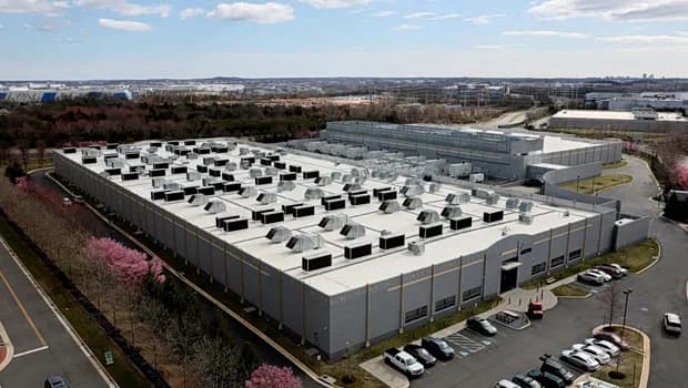 Μορατόριουμ στα data center από 12 αμερικανικές πολιτείες