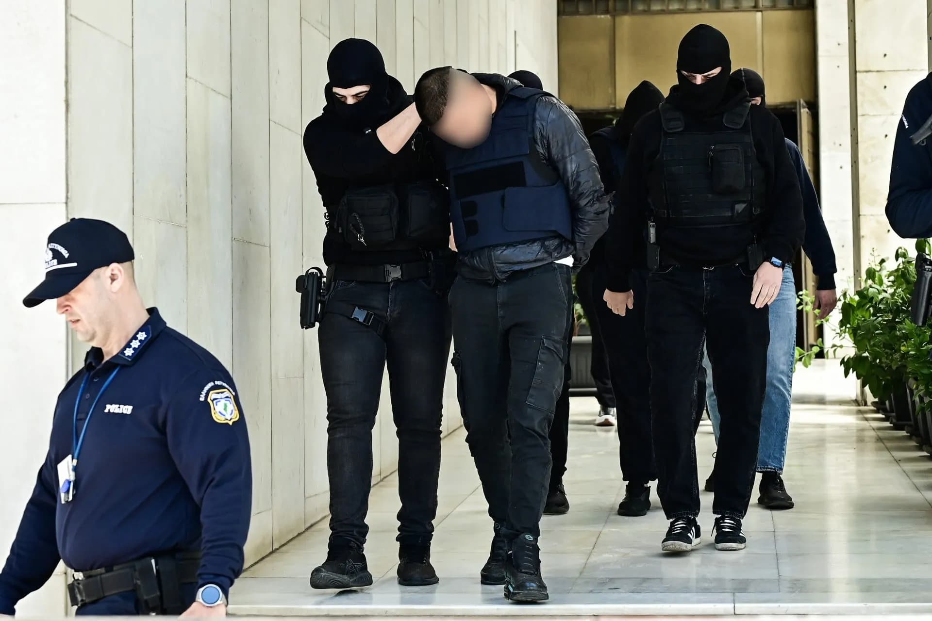 Δολοφονία Άγιος Δημήτριος: Δίωξη για υπόθαλψη στους τρεις