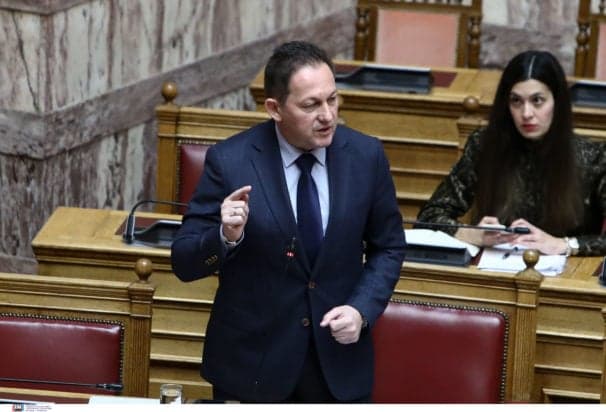 Ο Πέτσας δεν θα ψηφίσει όλες τις άρσεις ασυλίας ΝΔ