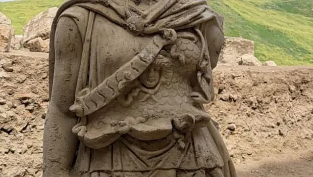 Το άγαλμα της Αθηνάς 2 μέτρων ανακαλύφθηκε στη Λαοδικεία