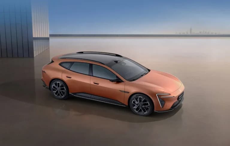 Το Avatr 06T φέρνει 955 ίππους στα ηλεκτρικά station wagon