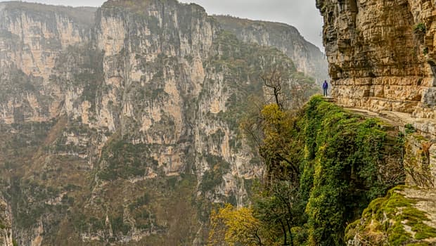 Διάσωση Ελβετίδας τουρίστριας στο φαράγγι του Βίκου