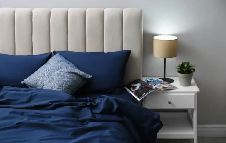 Τα λευκά είδη που αλλάζουν την αίσθηση του υπνοδωματίου