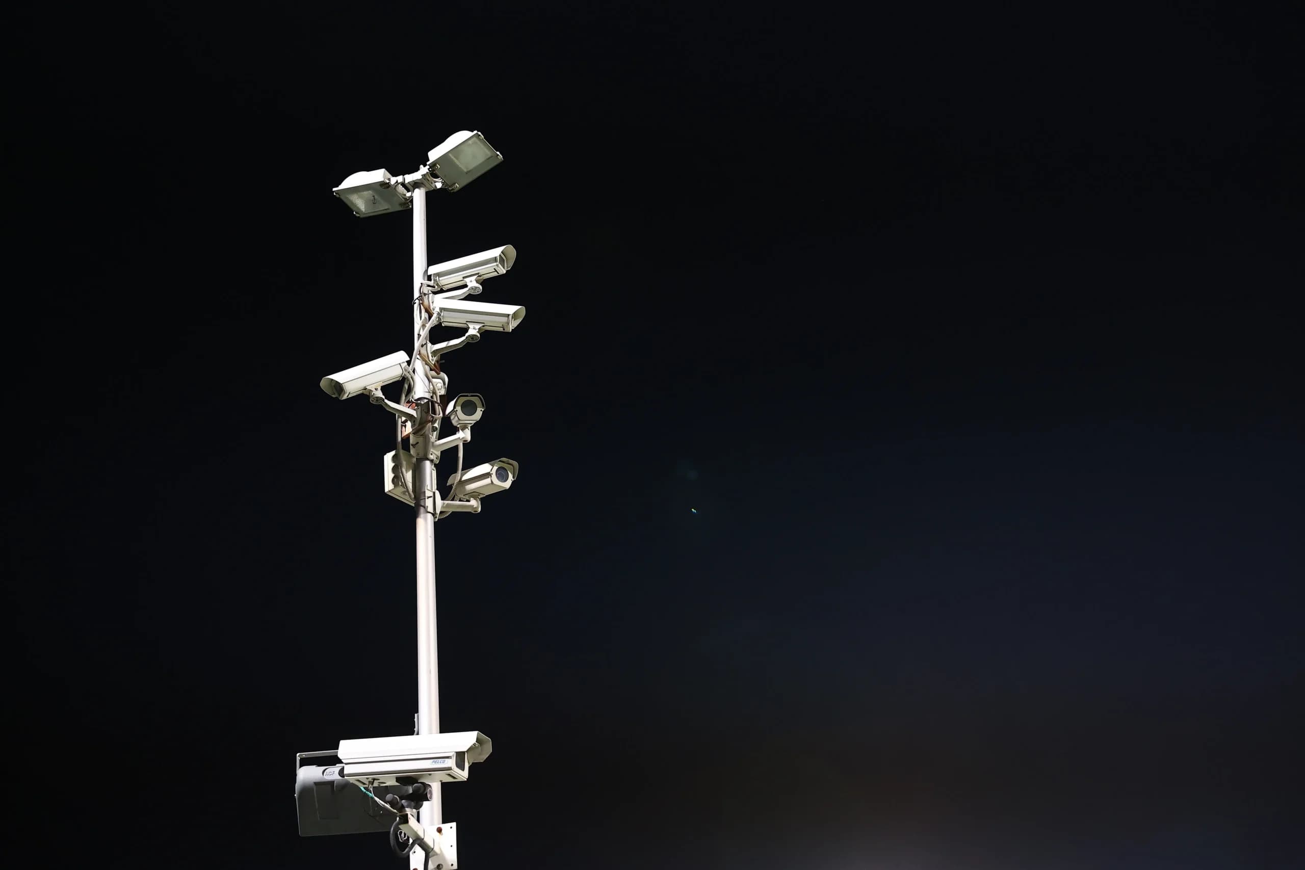 Οι AI κάμερες στην Αττική: 13.505 παραβάσεις σε έναν μήνα