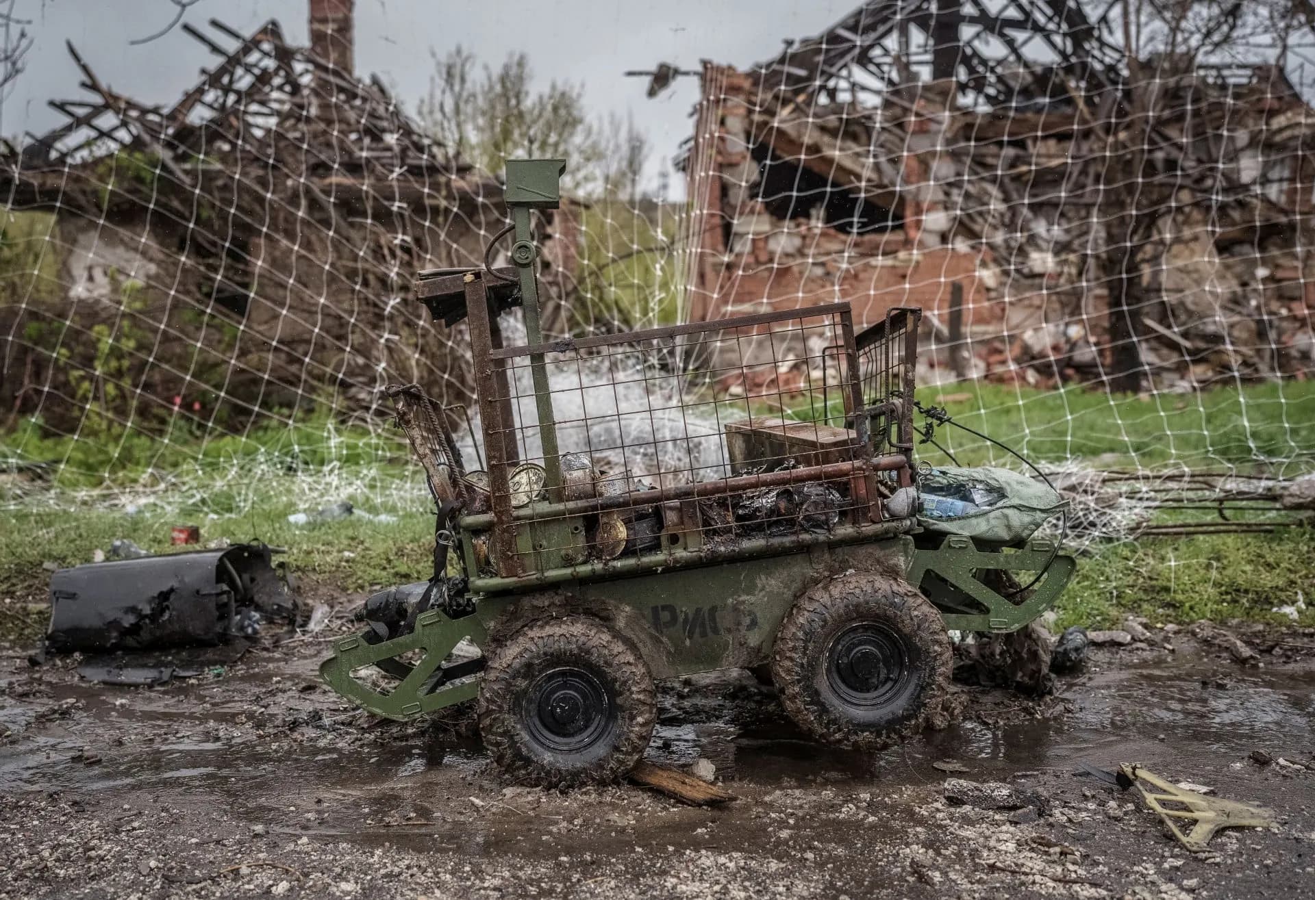 Η Ουκρανία αναβαθμίζει τα ρομπότ μάχης σαν smartphones