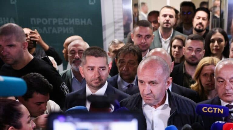 Ο Ράντεφ νικητής στις βουλγαρικές εκλογές με 45%