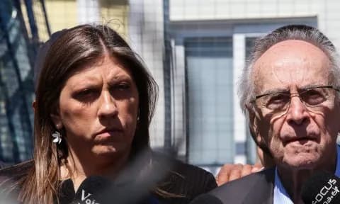 Ο Κωνσταντόπουλος ζήτησε να σβήσει η μηχανή κλούβας στα Τέμπη