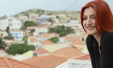 Η εκπαιδευτικός που άφησε την οικογένειά της για τη Χάλκη