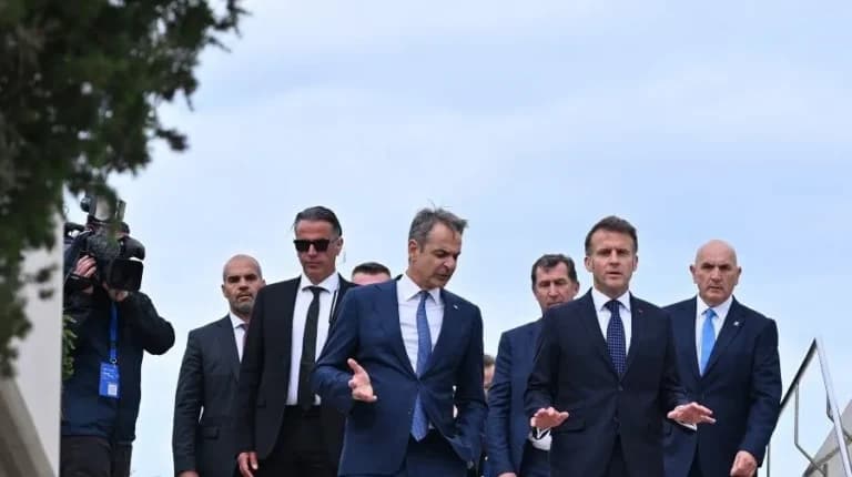 Μακρόν και Μητσοτάκης: Παράταση του Ταμείου Ανάκαμψης