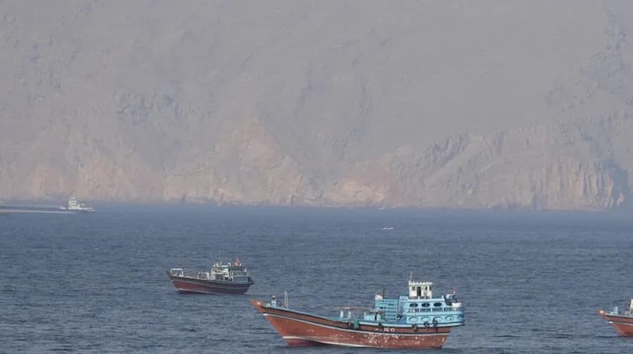 Επίθεση Ιρανών στο ελληνικό «Epaminondas» ανοιχτά Ομάν