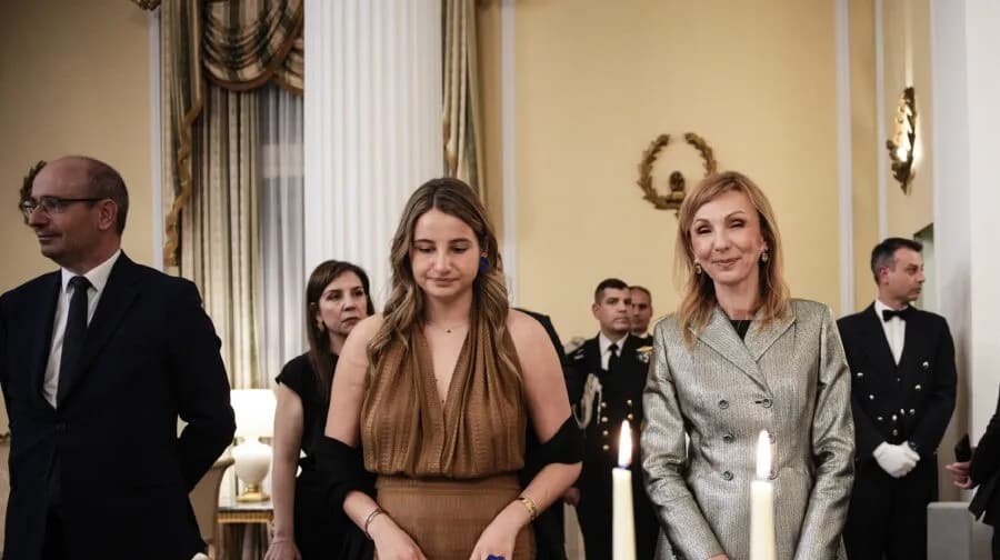 Λαμπρό δείπνο στο Προεδρικό για τον Μακρόν