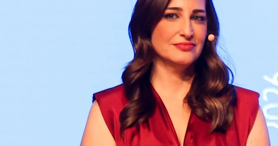 Η Δώρα Αναγνωστοπούλου μιλά για καριέρα και οικογένεια