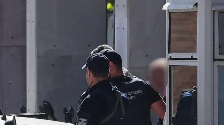 Κατηγορίες για 9 αδικήματα στον 89χρονο δράστη