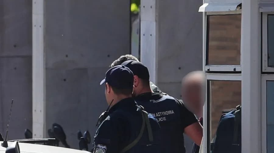 Κατηγορίες για 9 αδικήματα στον 89χρονο δράστη