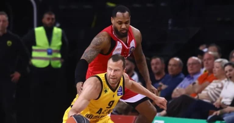 Η καθυστέρηση στη SUNEL Arena: 30 λεπτά αναμονή λόγω Αντετοκούνμπο