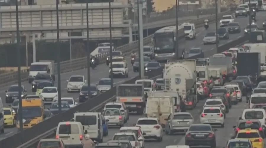 Μποτιλιάρισμα στον Κηφισό: Ουρές από Μοσχάτο ως Κηφισιά