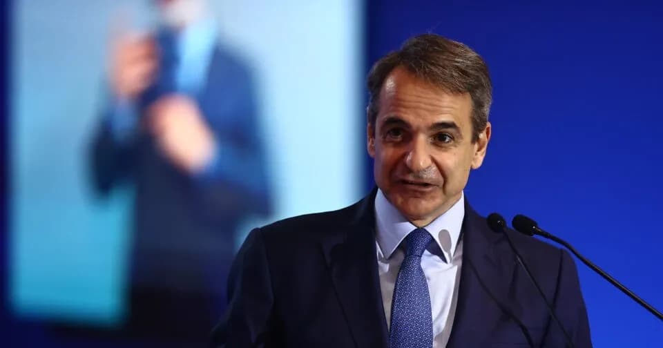 Ο Μαρινάκης ανακοινώνει μέτρα στήριξης από το υπερπλεόνασμα