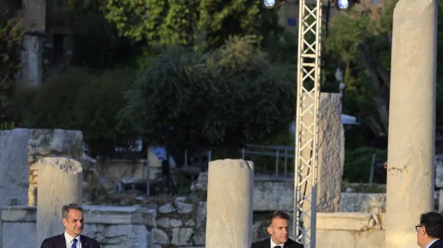 Ο Μακρόν στην Αθήνα: Ισχυρά μηνύματα για Ευρώπη