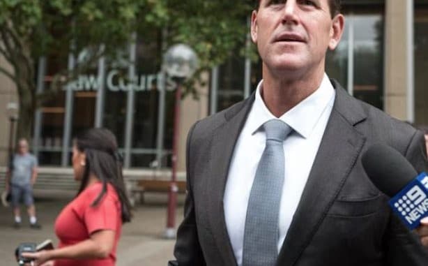 Ο Ρόμπερτς-Σμιθ αρνείται κατηγορίες για εγκλήματα πολέμου