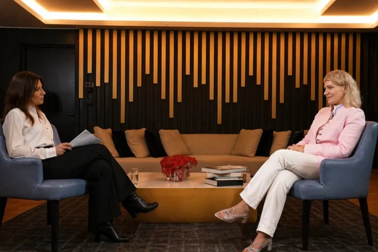 Ο εθισμός στα social media και η AI απειλή για τα παιδιά