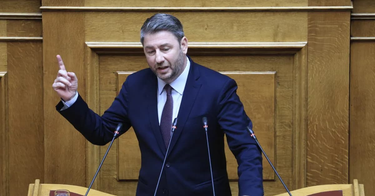 Ο Ανδρουλάκης επιτίθεται   Παπασταύρου: Δικαιοσύνη α λα κάρτ