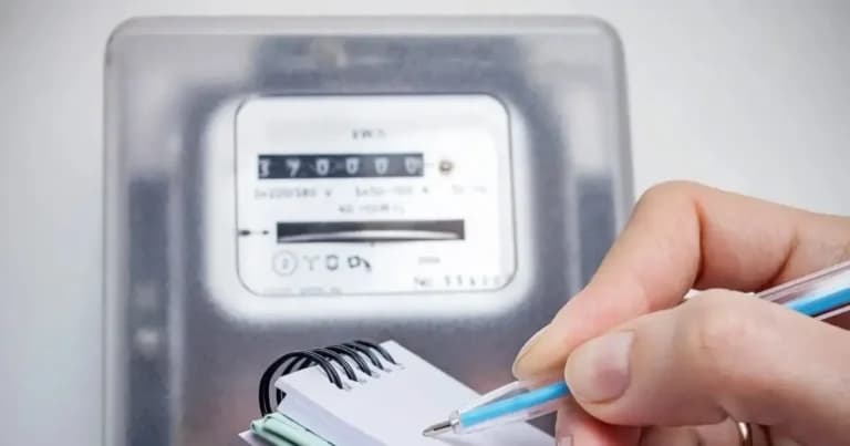 Η Ελλάδα κατέγραψε πρωτογενές πλεόνασμα 4,9% το 2025