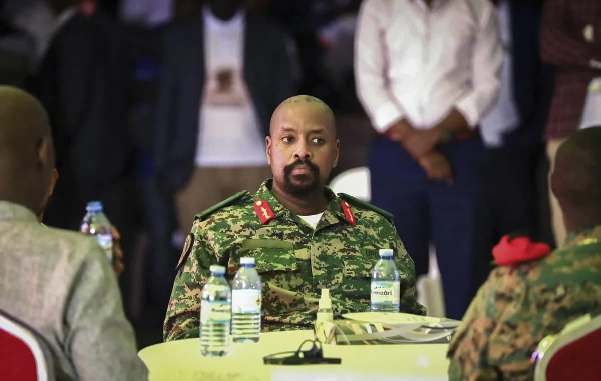 Ο αρχηγός στρατού Ουγκάντας λέει ότι είναι 14% Έλληνας