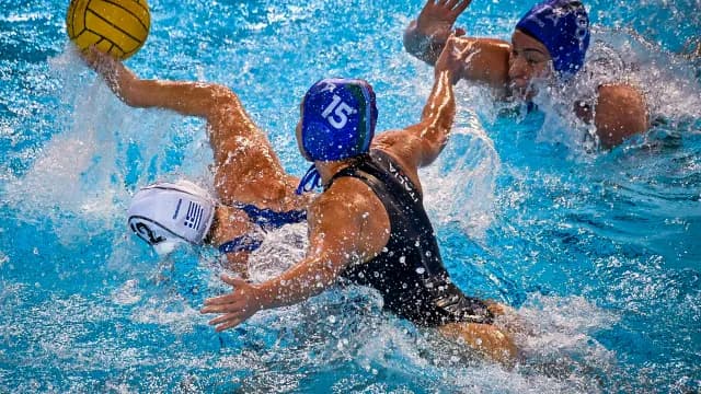 Η Εθνική πόλο γυναικών στο ΟΑΚΑ με δευτεραθλήτρια Ευρώπης