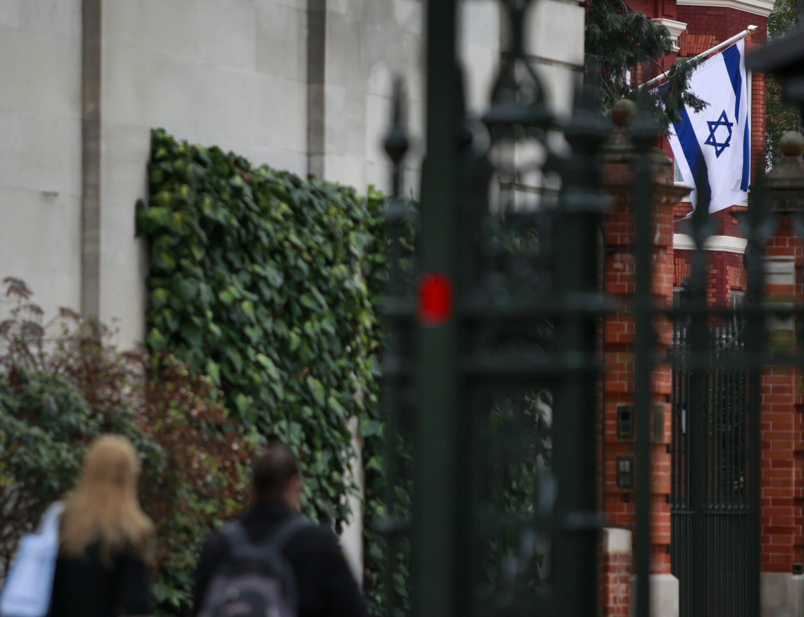 Συναγερμός στο Λονδίνο για drones κοντά στην ισραηλινή πρεσβεία