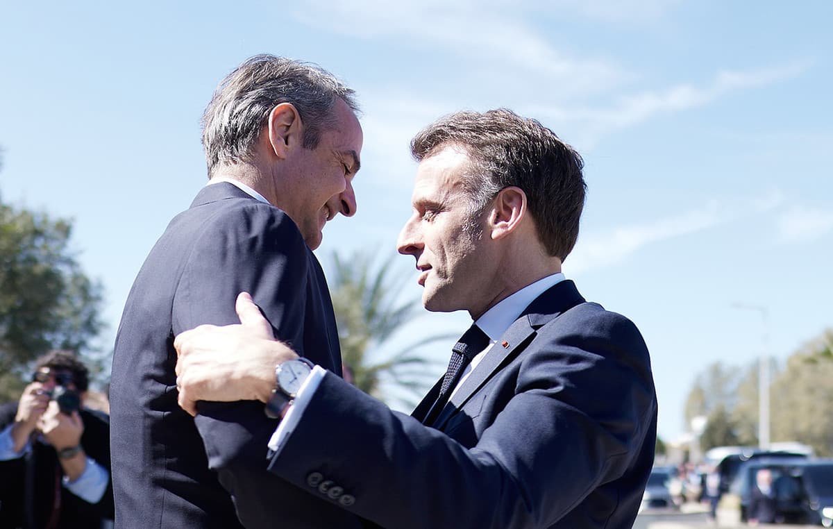 Η Ελλάδα και η Γαλλία ανανεώνουν αμυντική συμφωνία