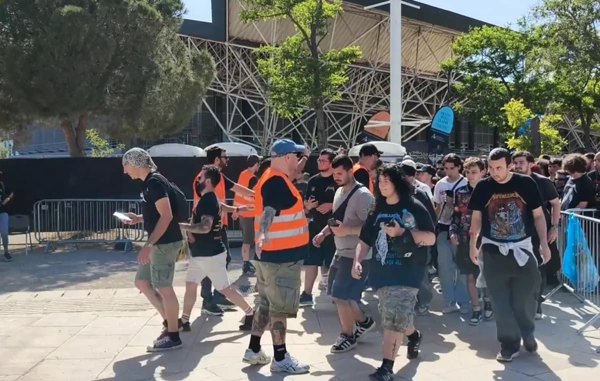 Οι Metallica στο ΟΑΚΑ: Πανζουρλισμός στις πύλες του σταδίου