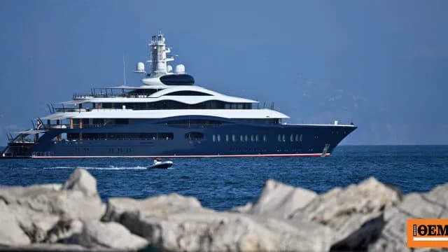 Το γιοτ Ζούκερμπεργκ στο Σιάτλ την ώρα των 1.400 απολύσεων