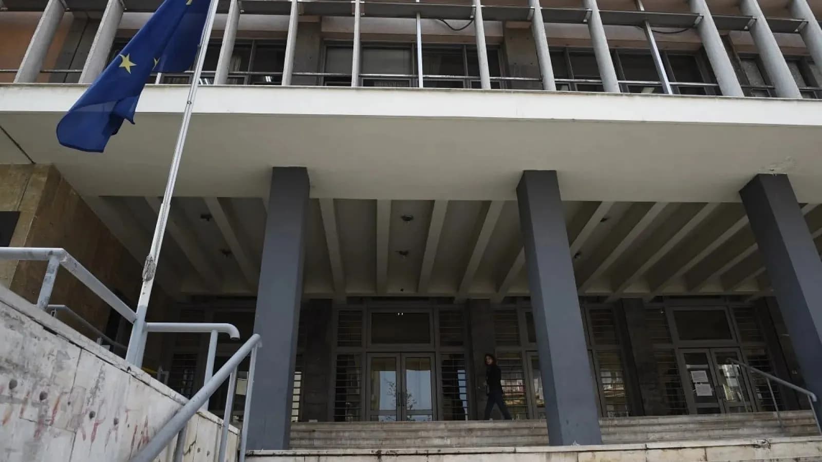 Ελεύθεροι με όρους για διακίνηση ναρκωτικών με QR codes