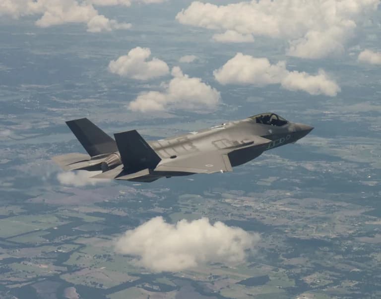 Το Ισραήλ αγοράζει F-35 και F-15 για αεροπορική υπεροχή