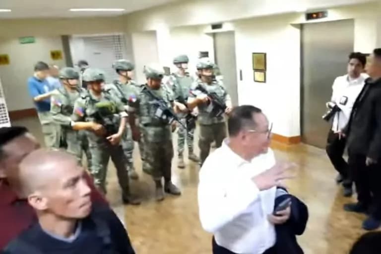 Πυροβολισμοί στη Γερουσία των Φιλιππίνων για σύλληψη γερουσιαστή