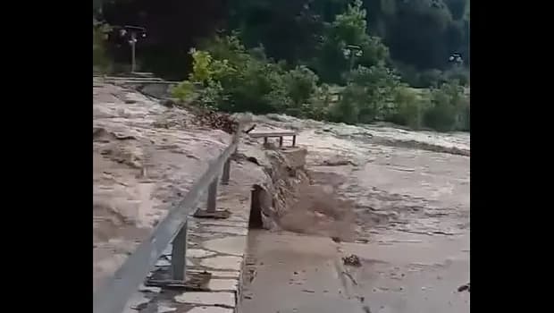Υπερχείλισε ο Πηνειός στην Ηλεία από ισχυρές καταιγίδες