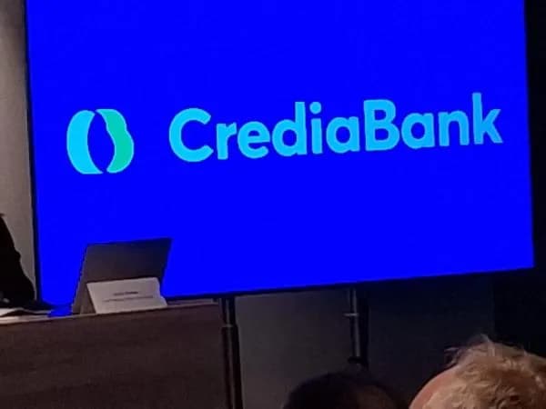 Η CrediaBank απορροφά την Ευρώπη Holdings σε νέο deal