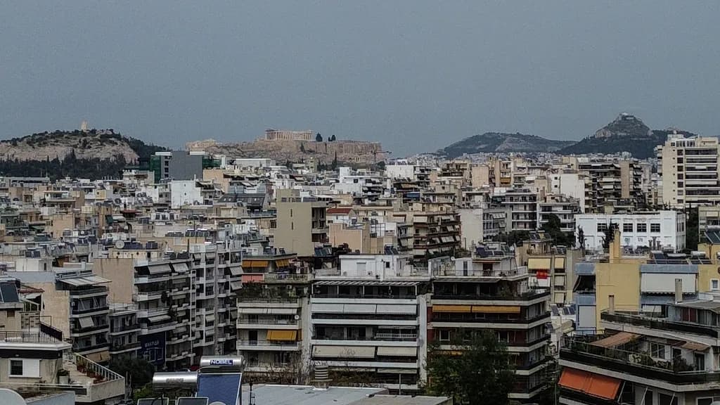 Η ΑΑΔΕ ψηφιοποιεί μεταβιβάσεις σε 2.100 περιοχές