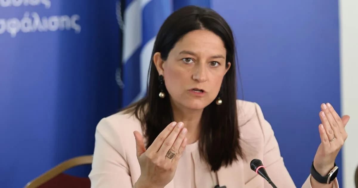 Η Κεραμέως: «Επικίνδυνη» η τετραήμερη εργασία ΠΑΣΟΚ
