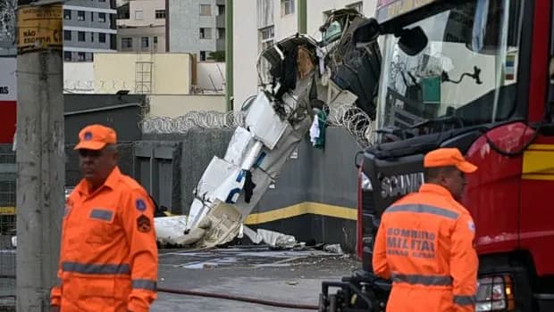 Αεροπλάνο συντρίβεται σε πολυκατοικία στο Μπέλο Οριζόντε