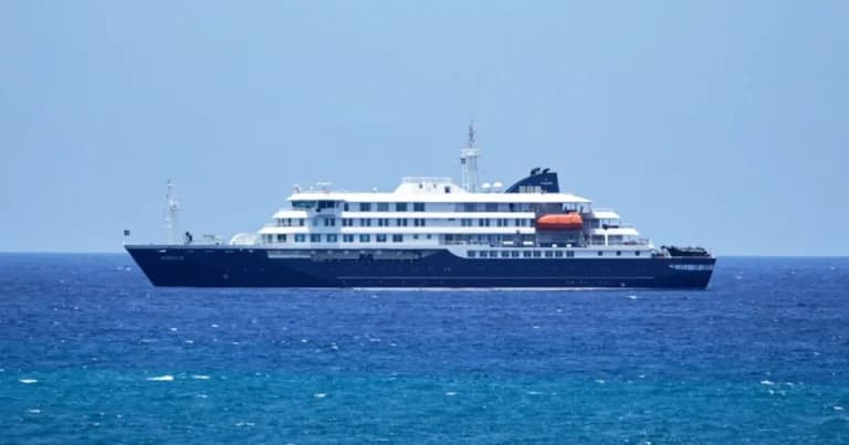 Το MV Hondius με κρούσματα χανταΐου πλέει προς Τενερίφη