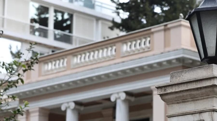 Η κυβέρνηση «βάζει» τον Τσίπρα στο στόχαστρο